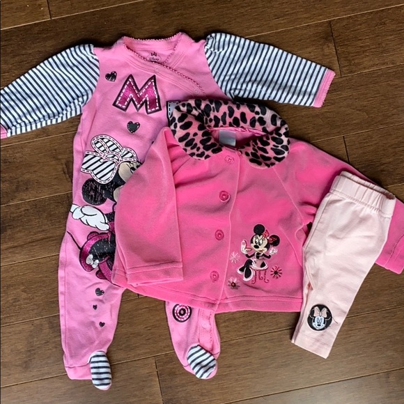 Sold - Minnie Mouse lot - Picture 1 of 3